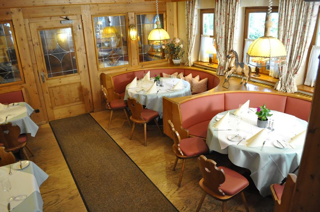 Hotel Restaurant Forstwirt Grasbrunn Eksteriør bilde