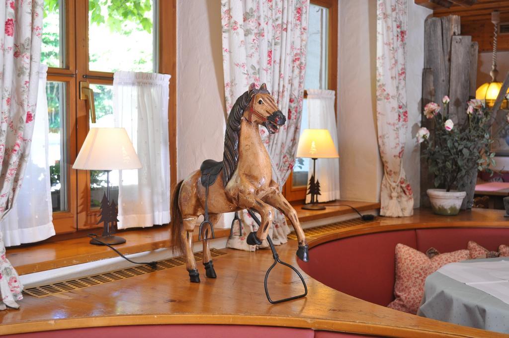 Hotel Restaurant Forstwirt Grasbrunn Eksteriør bilde