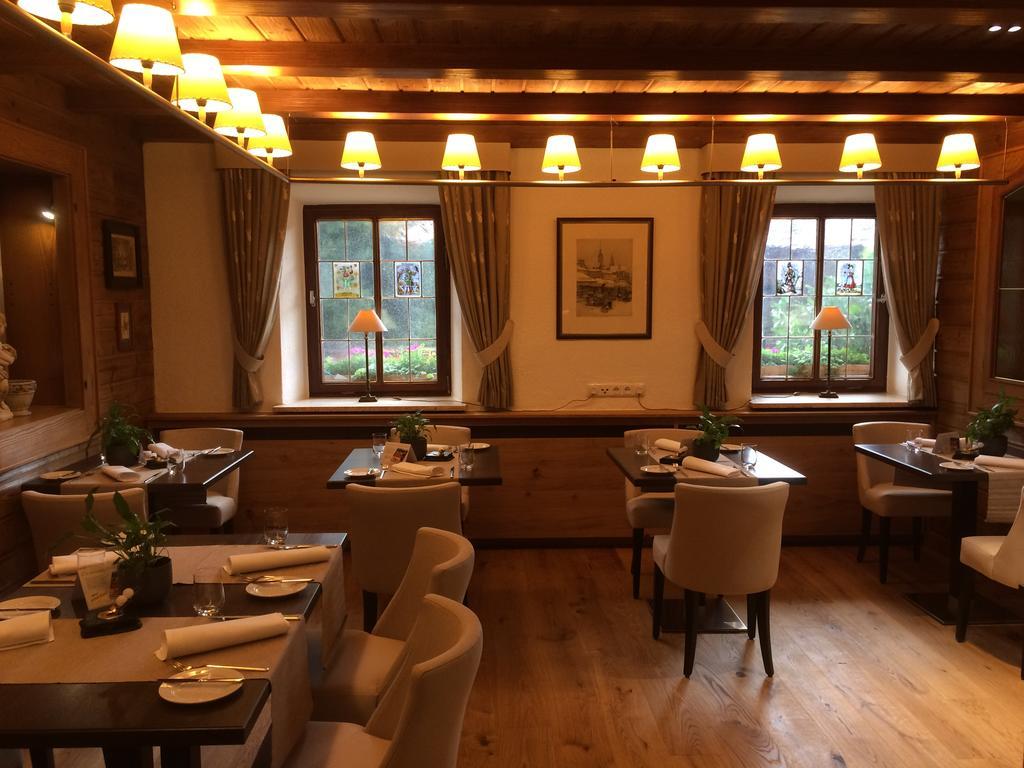 Hotel Restaurant Forstwirt Grasbrunn Eksteriør bilde